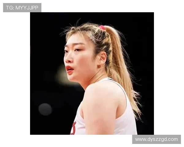 中国女篮双杀日本！杨舒予霸气接班李梦，宫鲁鸣盛赞新星成关键(2)